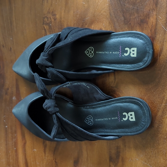 Black flat mules BC size 9 - Picture 2 of 5